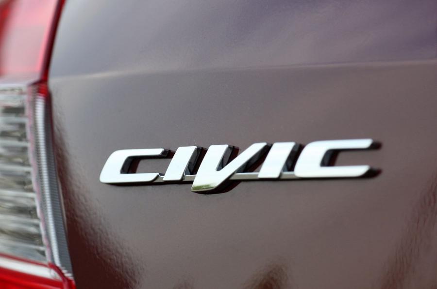  Honda Civic EX Sedan 2012 года  (фото 30 из 36)